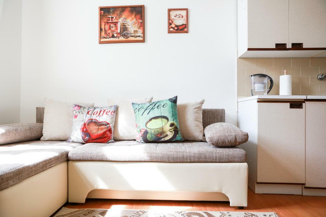 Charming Close To Old Town&metro Apartmán